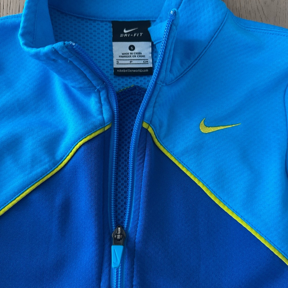 Nike jacket - Picture 2 of 2